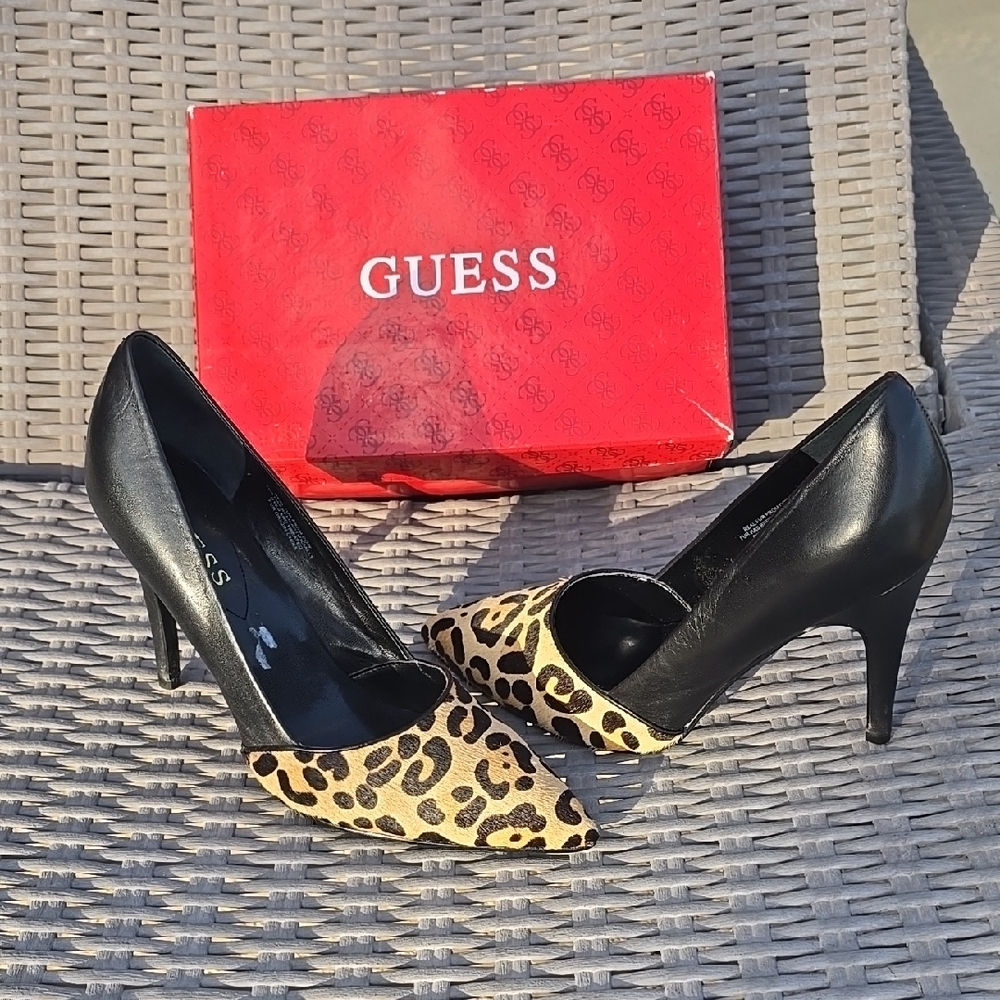 GUESS Black Leather & Leopard Fur ~ Size 10 Heels ~ Like New